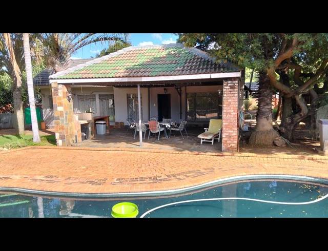 4 BEDROOM HOUSE FOR SALE IN TILEBA